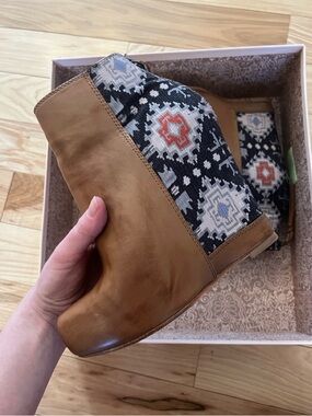 Ella Moss Janelle wedge ankle bootie